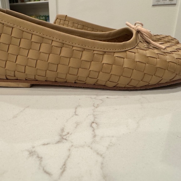 Freda Salvador Jada Square Toe Ballet Flats in Latte Closed Woven Calf Size 8 - Picture 10 of 11